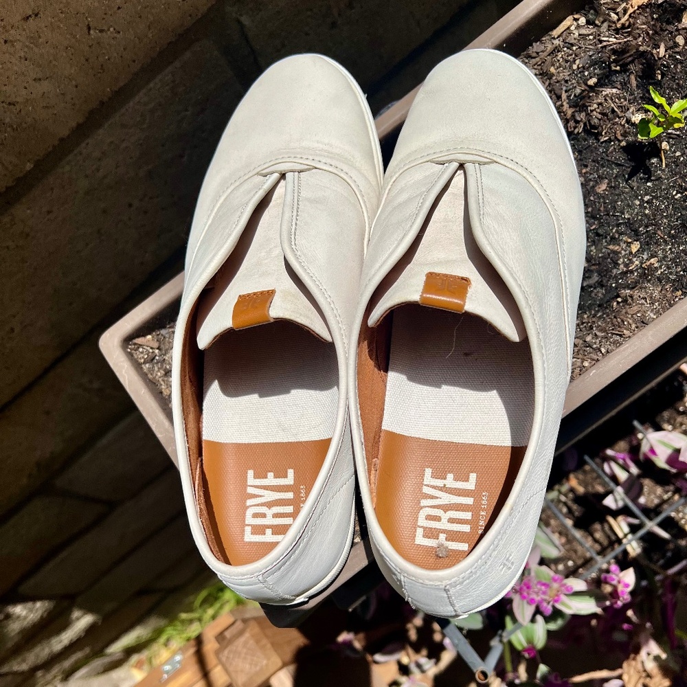 Frye laceless white leather sneakers, worn 1-2 x